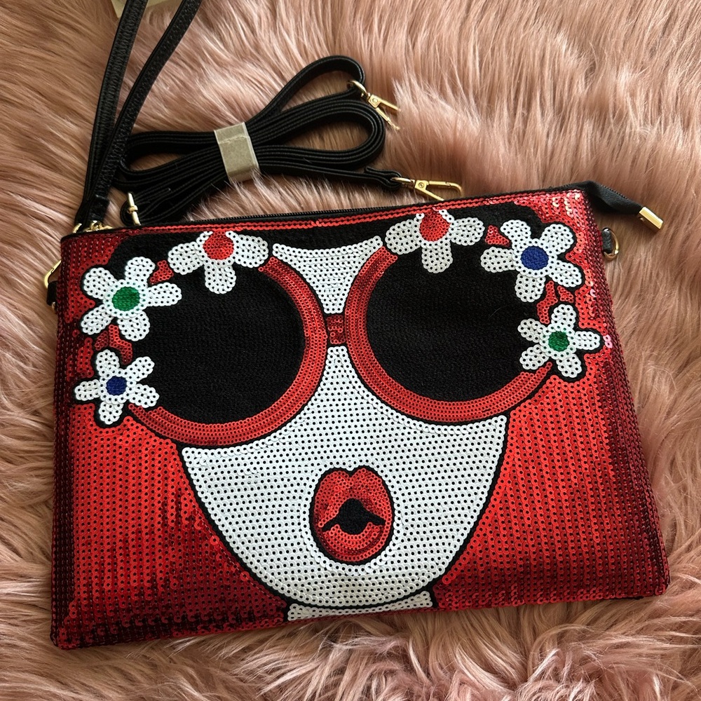 Stylish Red Sequin Clutch with Graphic Design - Picture 2 of 4